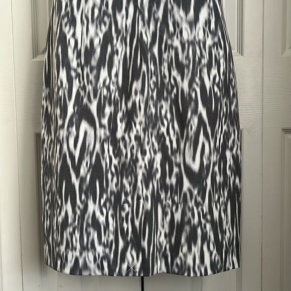 Calvin Klein Grey/White Cap Sleeve Empire Waist Shift Dress Size 12 NWT - Picture 12 of 16